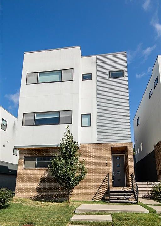 1st image of 460 W Prairie St