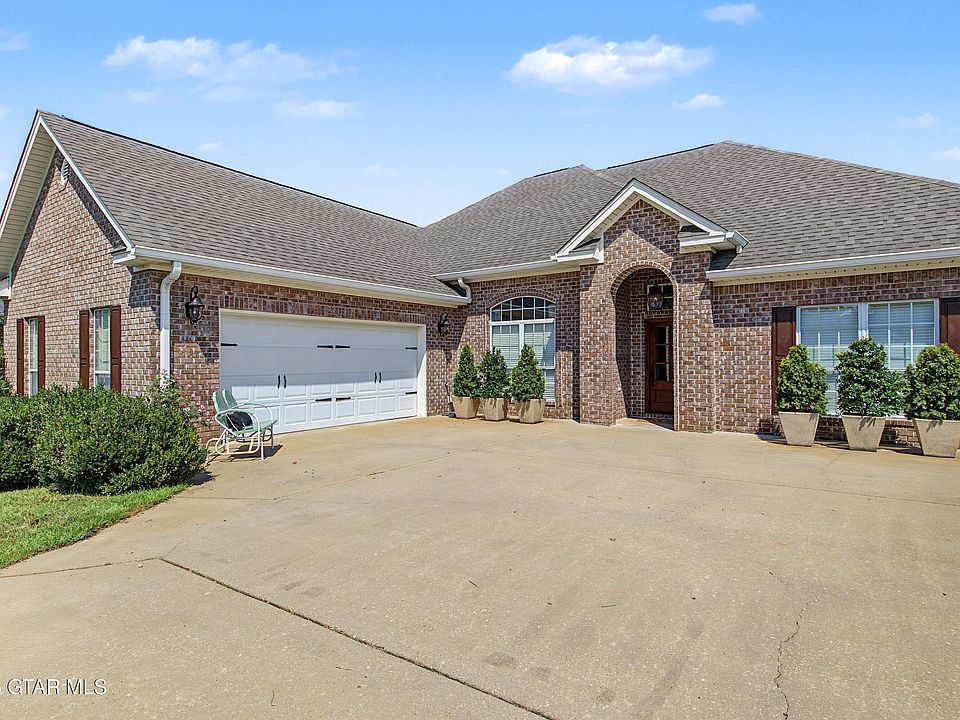 1st image of 70 Terraceview Ln