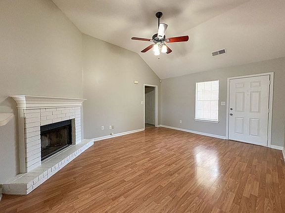 3rd image of 8998 Gracie Ln