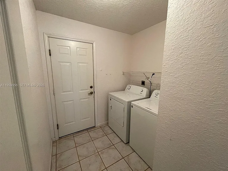 2710 Augusta Dr #25 — Photo 17