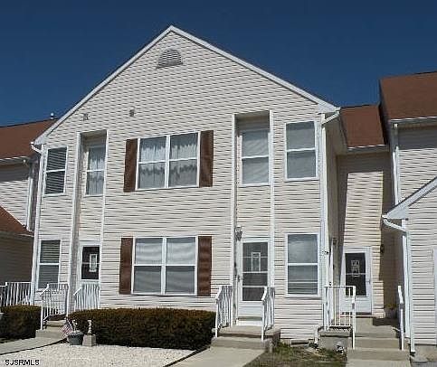 1st image of 16 E Woodland Ave #16