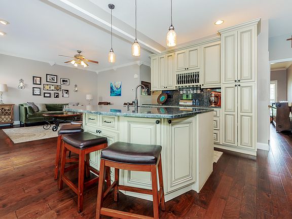 5th image of 6748 Timber Run Ln