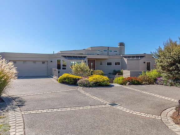 5th image of 455 Loon Court