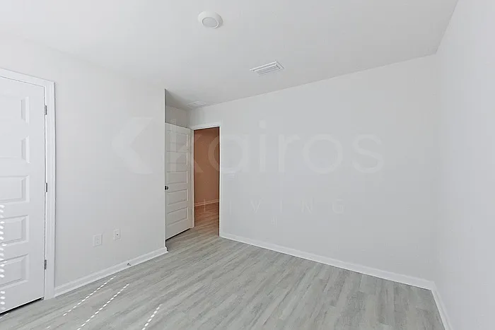 4647 Malay Cir — Photo 11