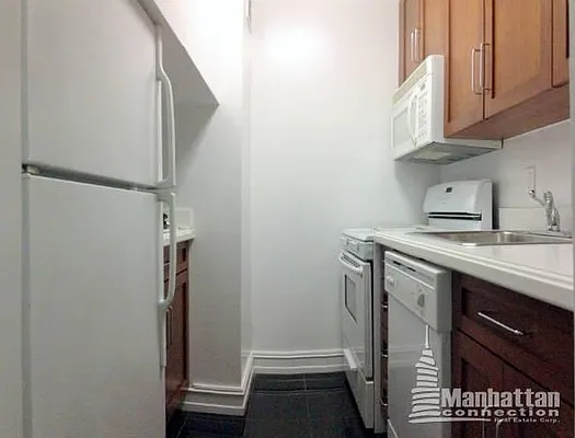 Rented by Manhattan Connection | media 6