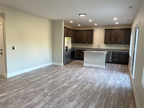 3rd image of 4510 Briarpark Dr