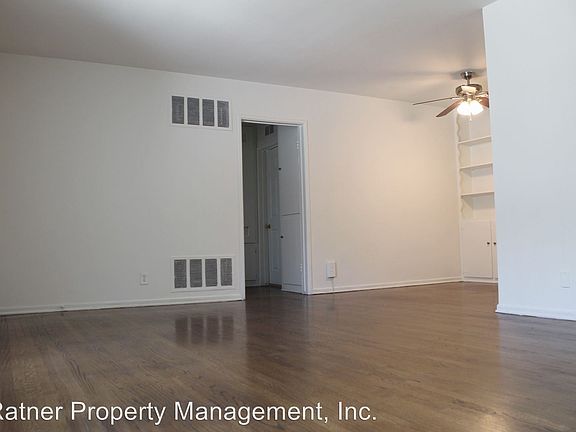 2nd image of 1401 N Detroit St #1