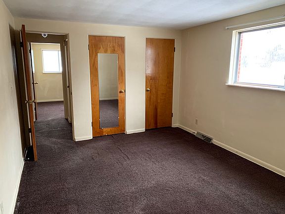5th image of 2920 W Wardcliffe Dr