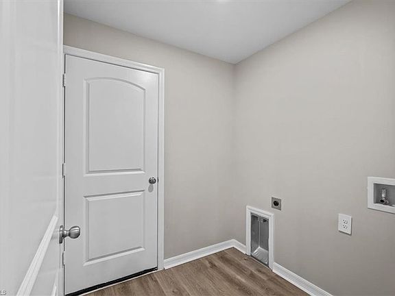 5th image of 6696 Beckwith AVE