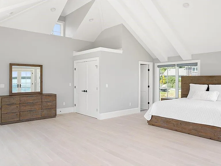 1058 E Shore Rd — Photo 12