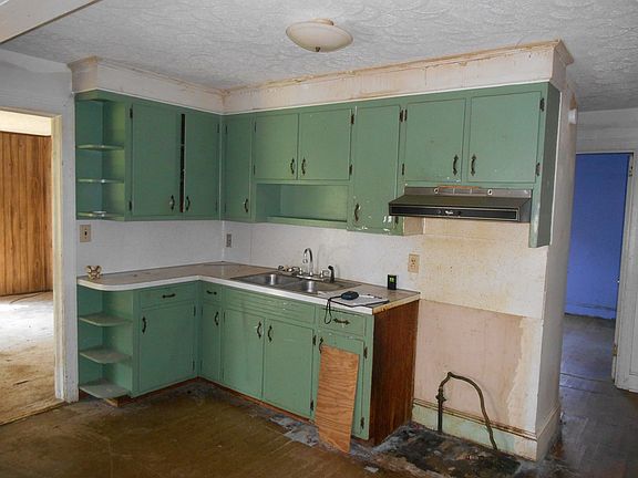 2nd image of 169 Ficklen Ave