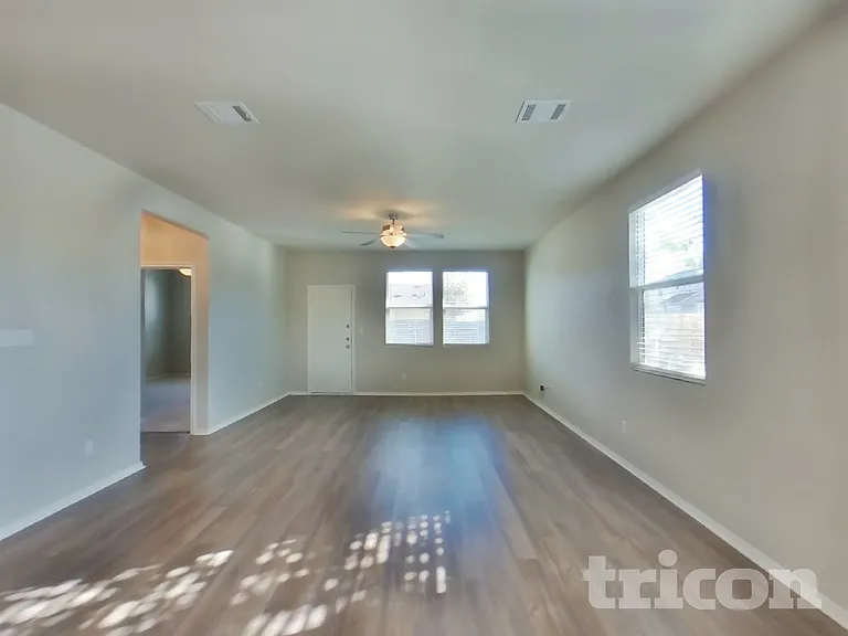 5221 Saddle Club Dr — Photo 2