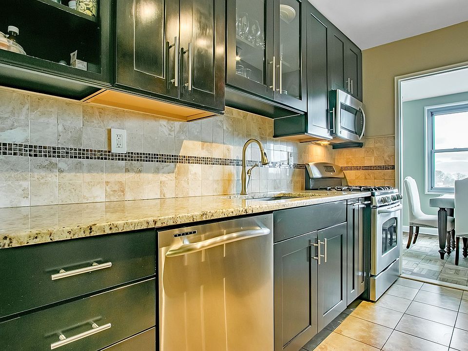 1st image of 2100 Linwood Ave APT 7S