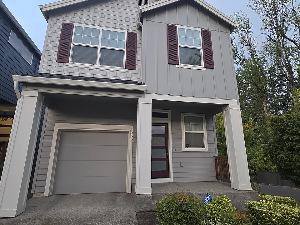 966 SW Draper Ter