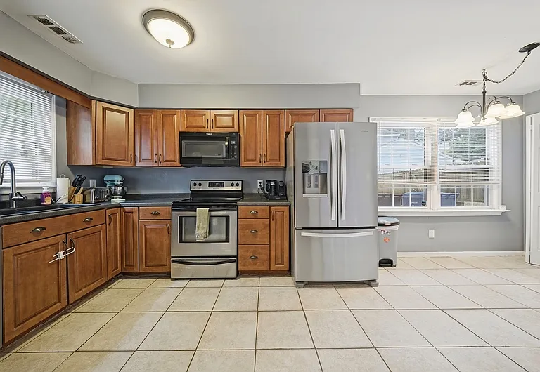 1119 Mill Lake Quarter — Photo 14