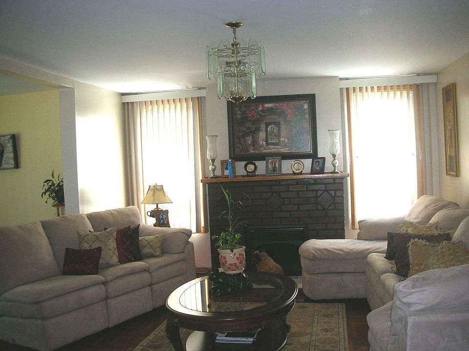 2nd image of 56 Holland Ave