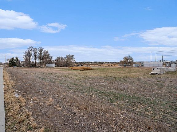 3rd image of 3215 47th Ave