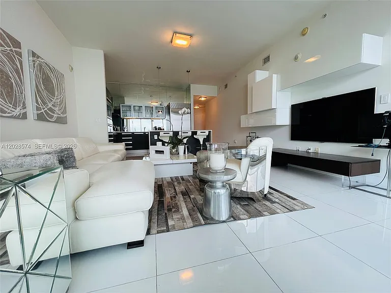 2020 N Bayshore Dr #2008 — Photo 10