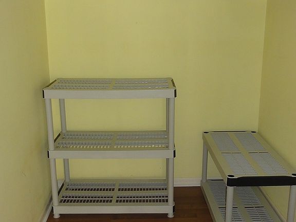 Walk-in closet