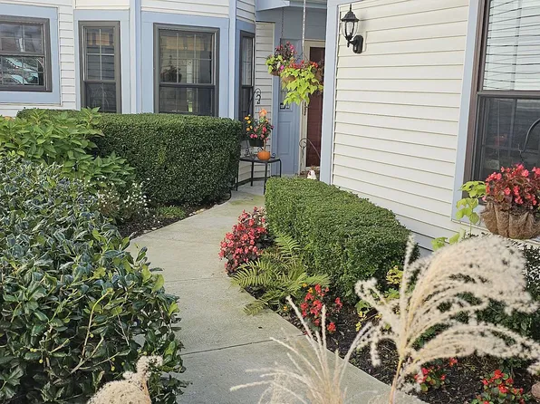 6 Rawson Cir, Ocean, NJ 07712