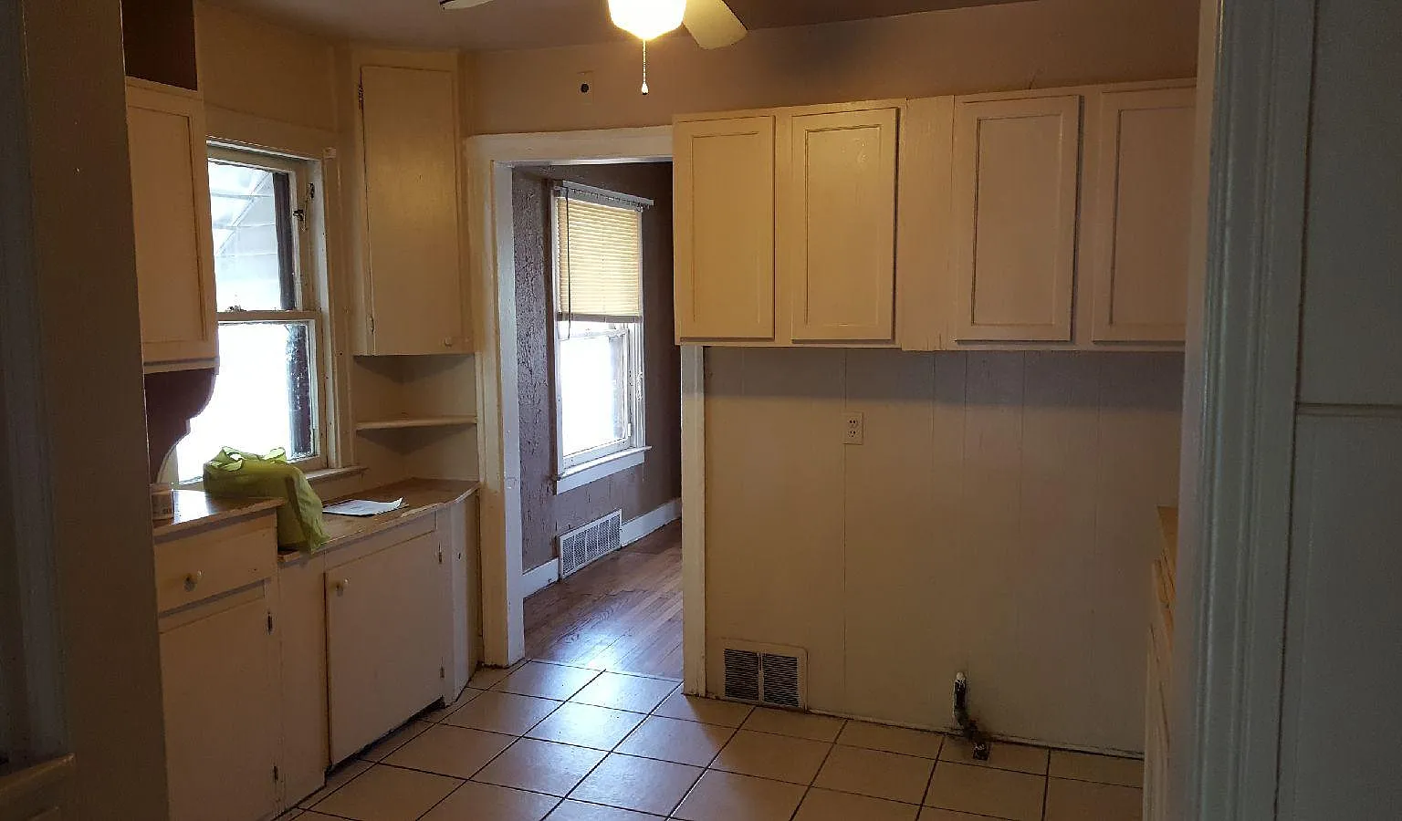 3 bed, 1800 sqft, $1,200 — Photo 3