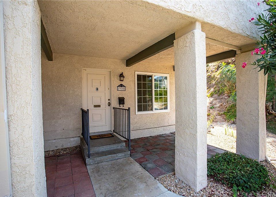 1st image of 19708 Spanish Oak Dr