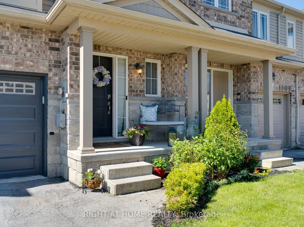 70 Highgate Dr #12, Hamilton, ON L8J 0E8