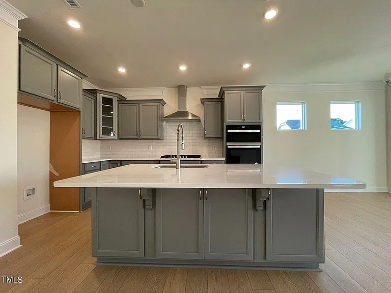 1608 Maelyn Way — Photo 3