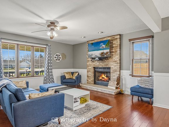 4th image of 766 Calais Ct