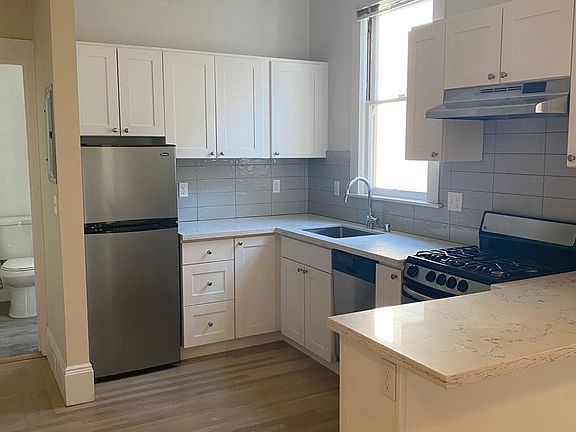 2nd image of 3990 18th St #3