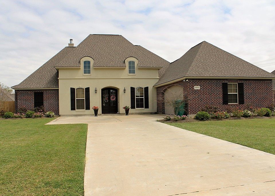 1st image of 5670 Chene Blanc Dr #D