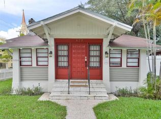 877 SW 2nd St, Miami, FL 33130