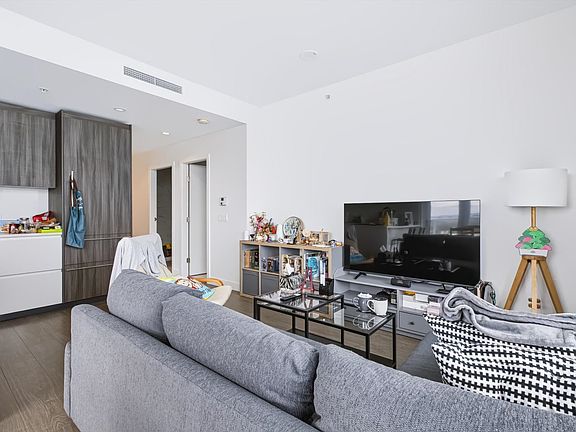 4th image of 8133 Cook Rd #1412