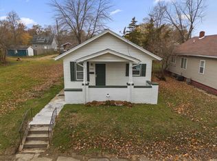 1515 Lebanon St, South Bend, IN 46613