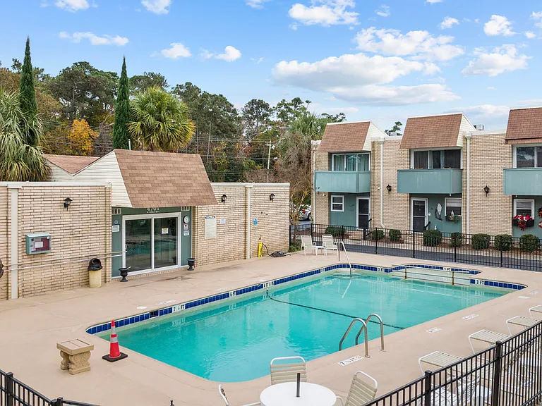 4701 N Kings Hwy #26 — Photo 57