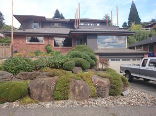 8812 40th Ave SW, Seattle, WA 98136