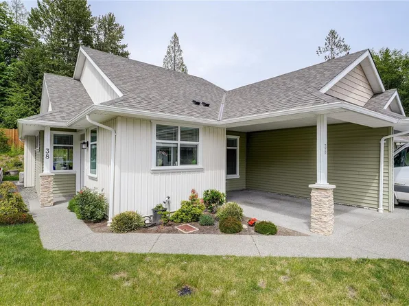 300 Grosskleg Way #38, Lake Cowichan, BC V0R 2G1