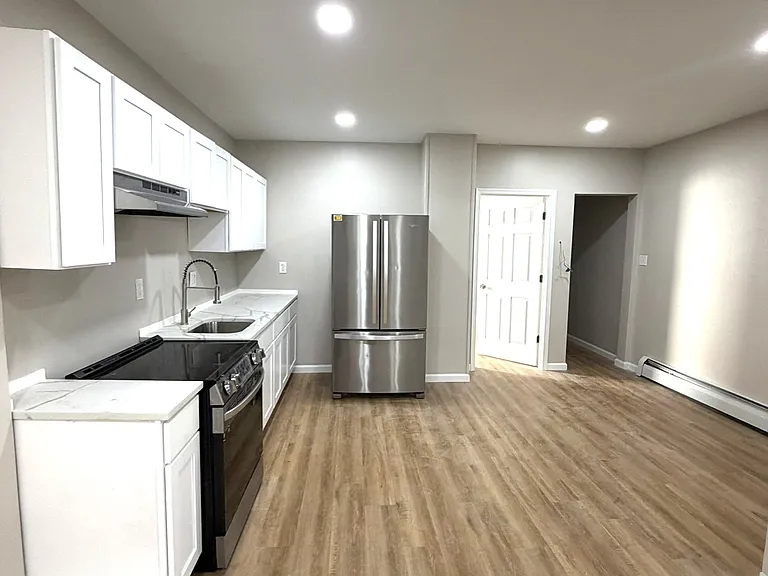 1317 Dartmouth St #1 — Photo 2