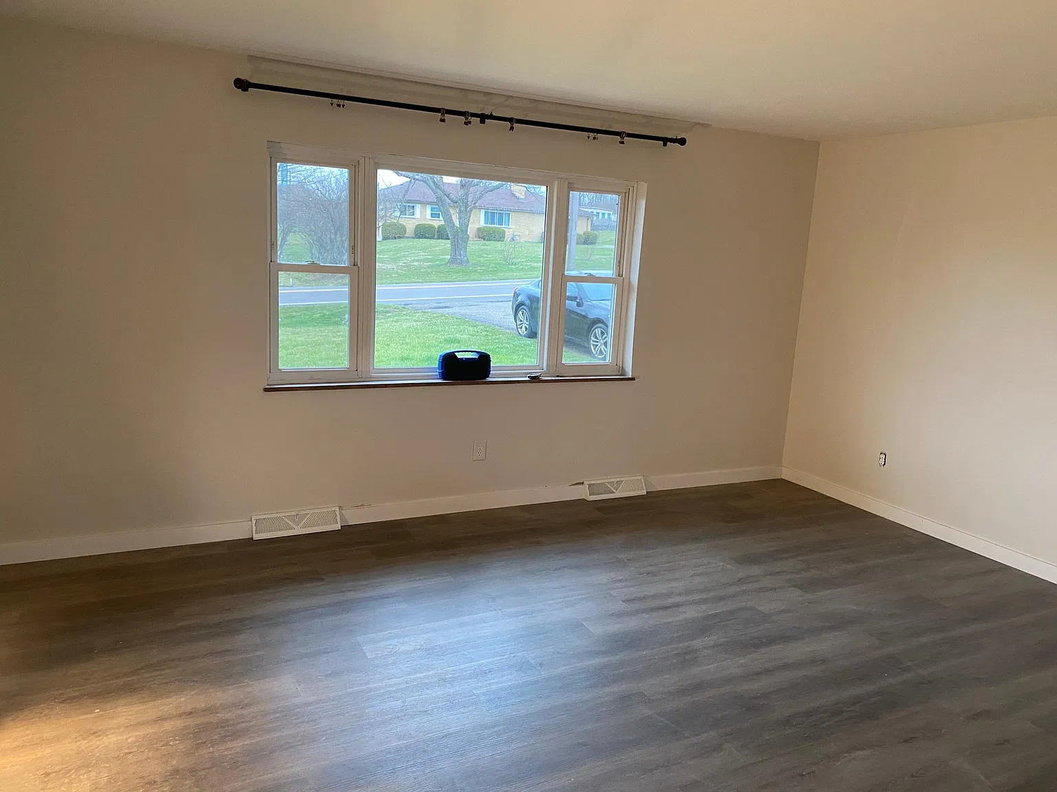 2 bed, 985 sqft, $1,500 — Photo 4