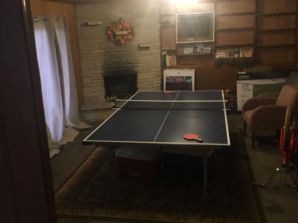 Large family/game room