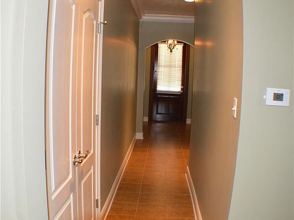 2nd image of 1915 N Sherman St