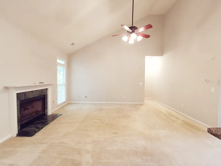 715 Morning Creek Ln — Photo 7