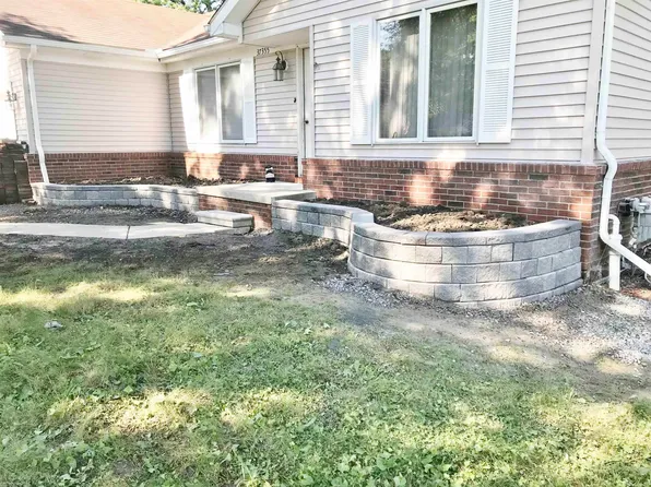 37355 Hancock St, Clinton Township, MI 48036