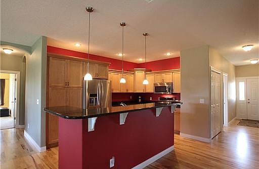 4th image of 176 Lockmoor Cir