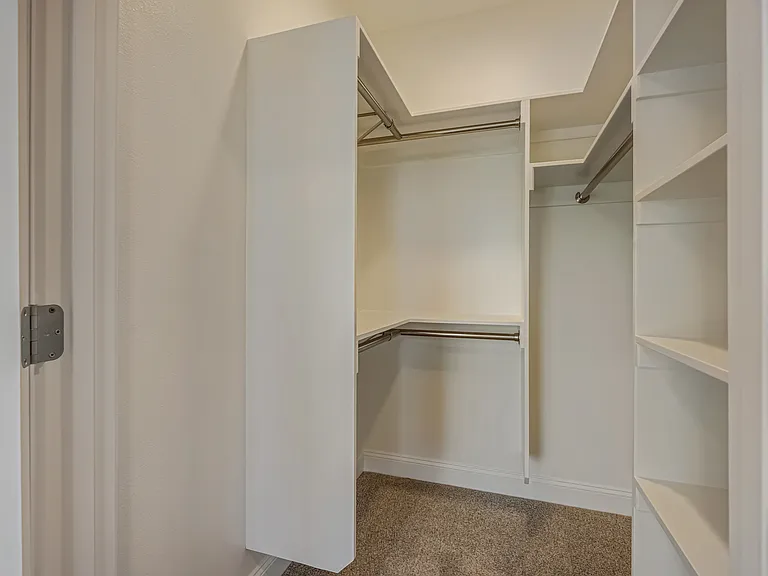 3454 Ammon Dr — Photo 38
