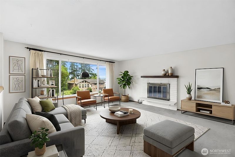 5th image of 1127 SW Fairhaven Drive
