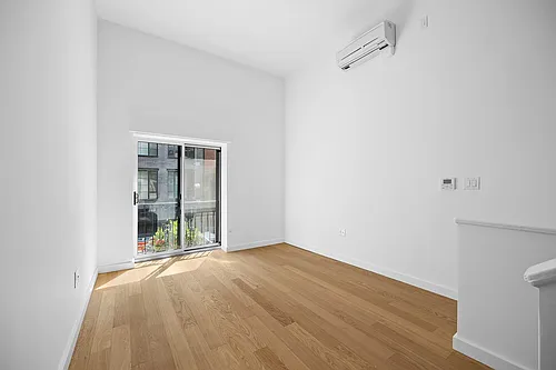 321 E 22nd St Photo 1 321 E 22nd St Photo 1