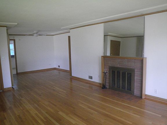Dining Room/Living Room