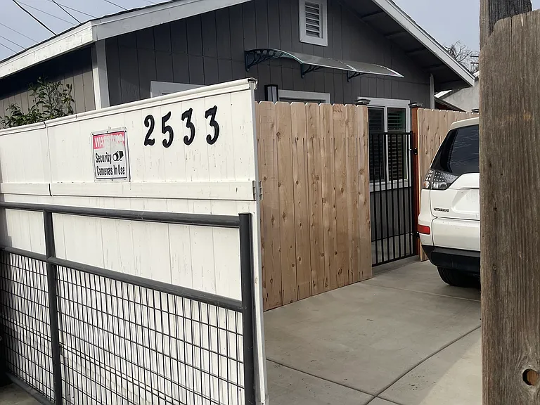 Crommelin Ave — Photo 12