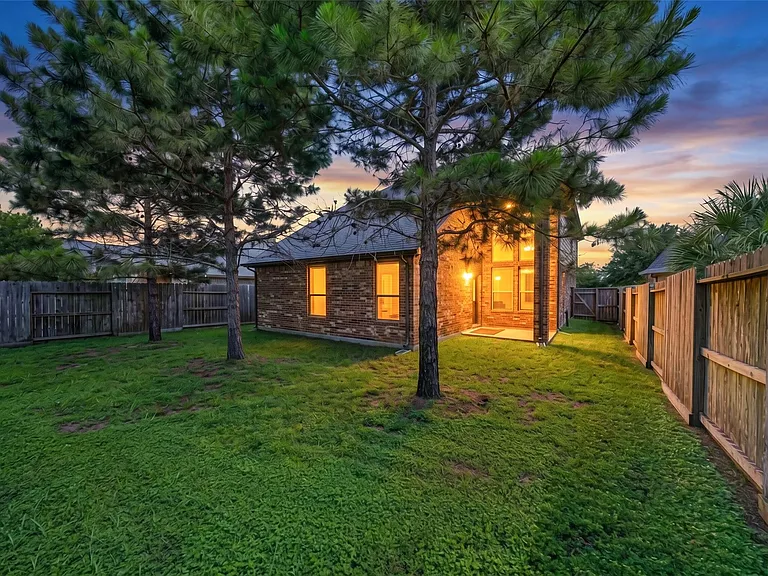 29122 Parker Trace Dr — Photo 39